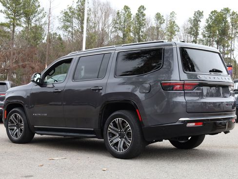 Used 2024 Jeep Wagoneer Series II w/ Flexible Seating Group image 3