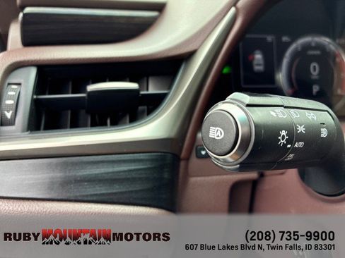 Used 2021 Lexus ES 300h w/ Premium Package FWD image 14