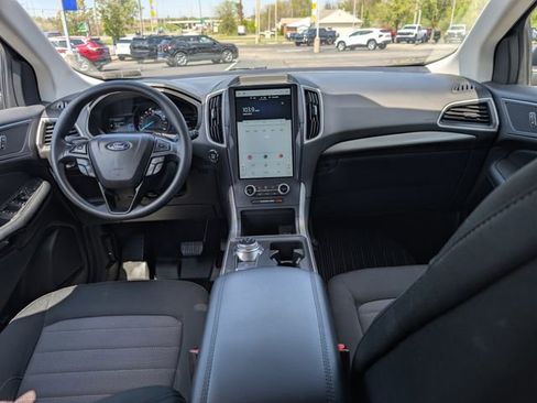 Used 2022 Ford Edge SE AWD/4WD image 11