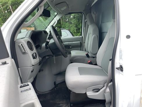 Used 2026 Ford E-350 and Econoline 350 Super Duty w/ Interior Upgrade Package RWD image 12