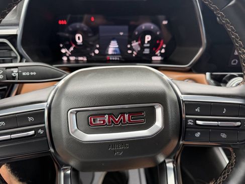 Used 2024 GMC Canyon AT4 w/ AT4 Premium Package AWD/4WD image 15