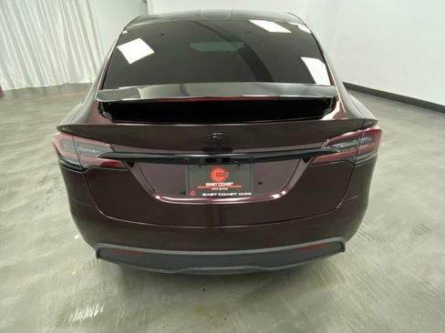 Used 2023 Tesla Model X AWD/4WD image 5