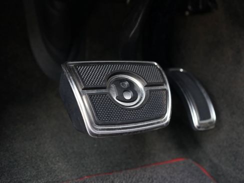 Used 2021 Bentley Bentayga Speed image 19