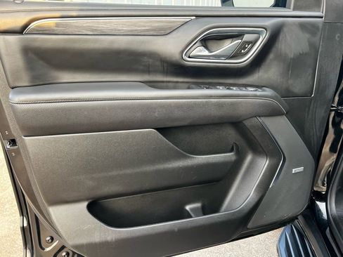 Used 2023 GMC Yukon SLT image 31