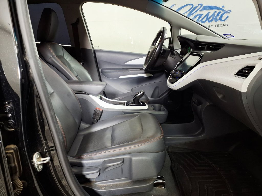 Used 2021 Chevrolet Bolt Premier w/ Infotainment Package FWD image 12