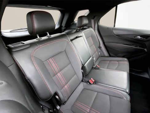 Used 2024 Chevrolet Equinox RS image 27