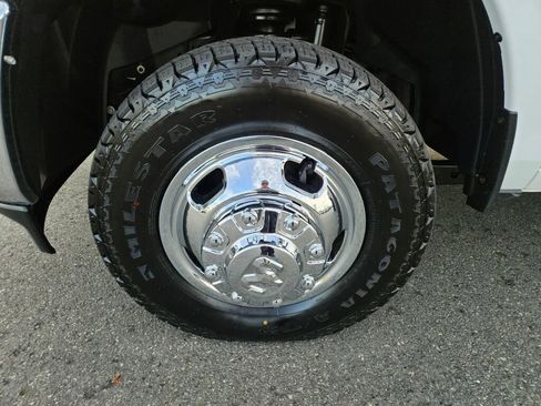 Used 2024 RAM 3500 SLT w/ Quick Order Package 2YG SLT image 9