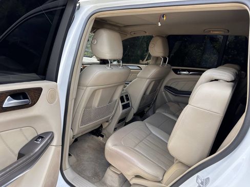 Used 2014 Mercedes-Benz GL 450 4MATIC image 13