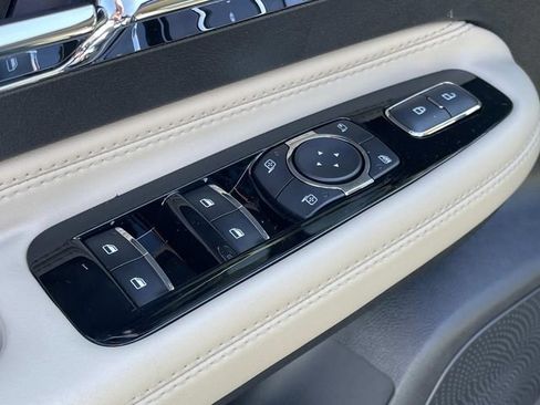New 2026 Lincoln Corsair Reserve w/ Jet Appearance Package FWD image 22