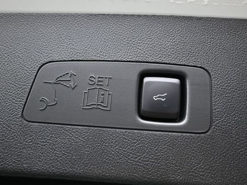 Used 2023 Lincoln Corsair Reserve w/ Equipment Group 202A AWD/4WD image 25