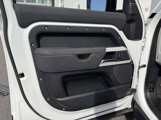 Used 2023 Land Rover Defender 110 S AWD/4WD image 18