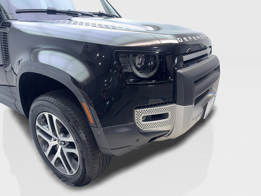 Used 2023 Land Rover Defender 110 SE AWD/4WD image 18