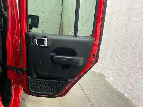 Used 2021 Jeep Wrangler Unlimited Sport image 24