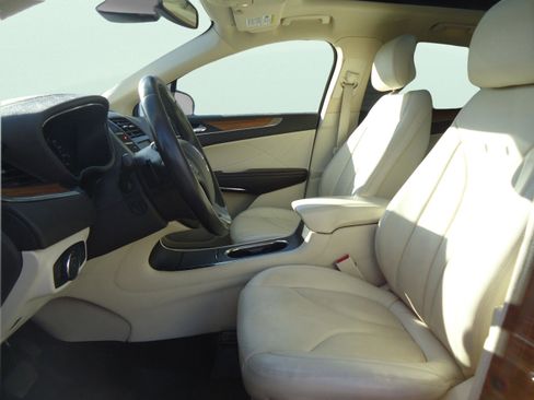 Used 2015 Lincoln MKC AWD w/ Equipment Group 102A Reserve image 23