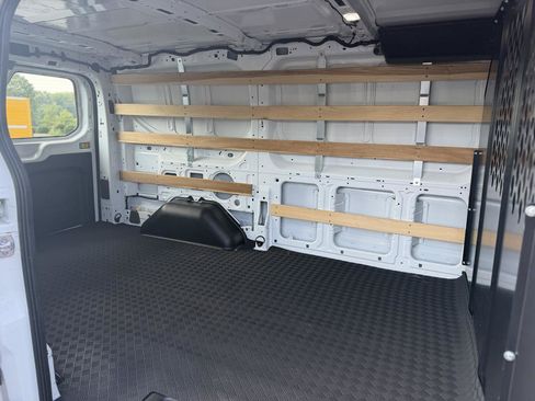 Used 2025 Ford Transit 250 Low Roof w/ Exterior Upgrade Package RWD image 24