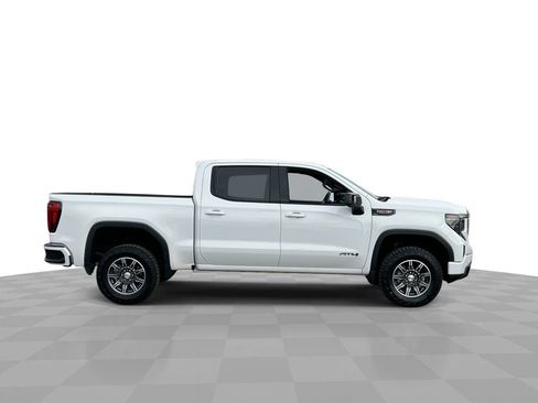 Used 2024 GMC Sierra 1500 AT4 w/ Technology Package AWD/4WD image 9