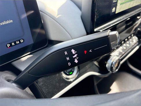 Used 2024 Honda Prologue Touring image 20