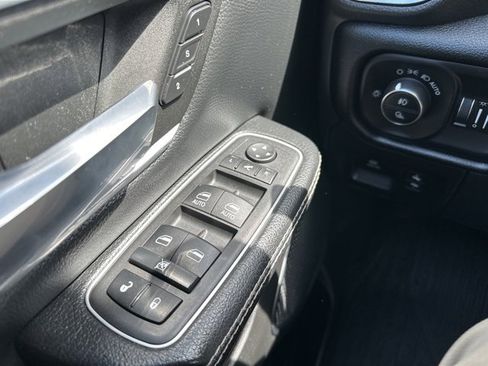 Used 2022 RAM 1500 Laramie image 29