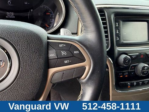 Used 2017 Jeep Grand Cherokee Limited RWD image 19