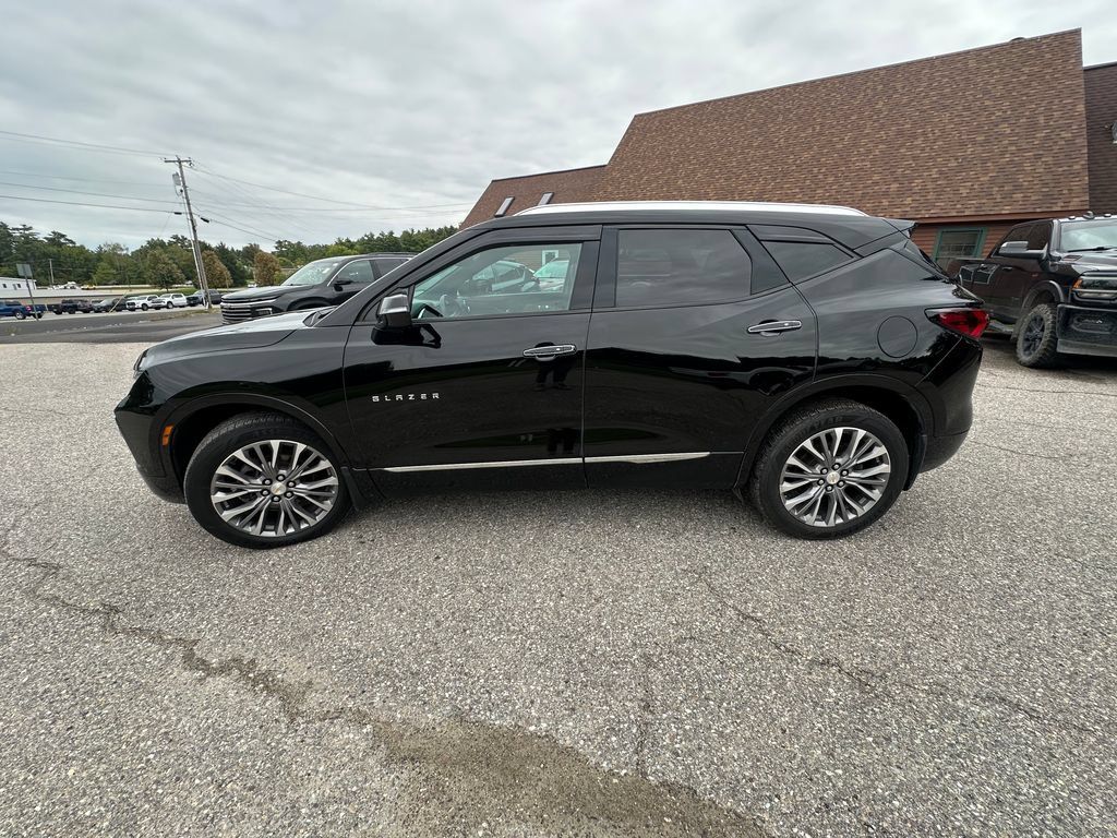 Used 2020 Chevrolet Blazer Premier AWD/4WD image 2