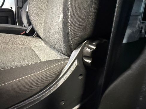 Used 2025 RAM ProMaster 2500 w/ Convenience Group image 20