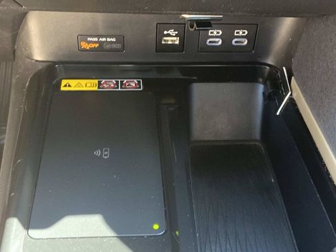 Used 2025 Toyota Camry LE w/ Convenience Package FWD image 39