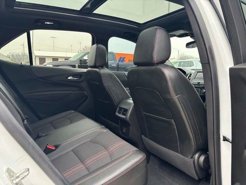 Used 2023 Chevrolet Equinox RS image 29