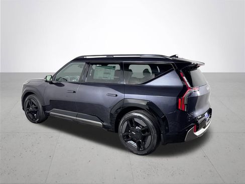 New 2026 Kia EV9 GT-Line image 8