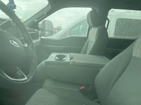 Used 2024 Ford F250 XLT image 5