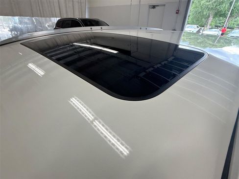 Used 2018 Honda CR-V Touring image 21