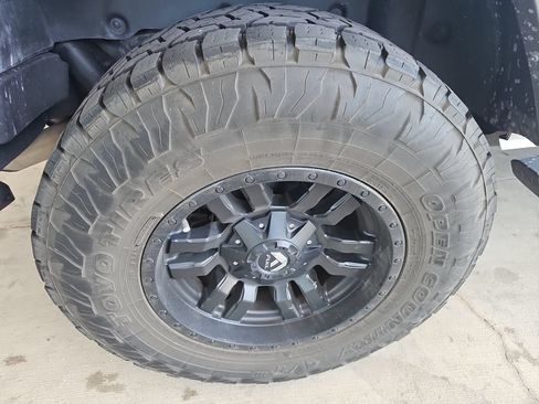 Used 2019 Jeep Wrangler Sport AWD/4WD image 15
