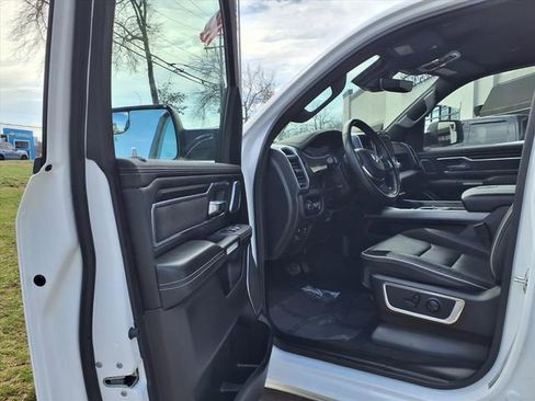 Used 2023 RAM 1500 Laramie AWD/4WD image 14