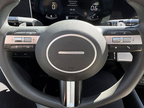 Used 2025 Hyundai Sonata SEL FWD image 16