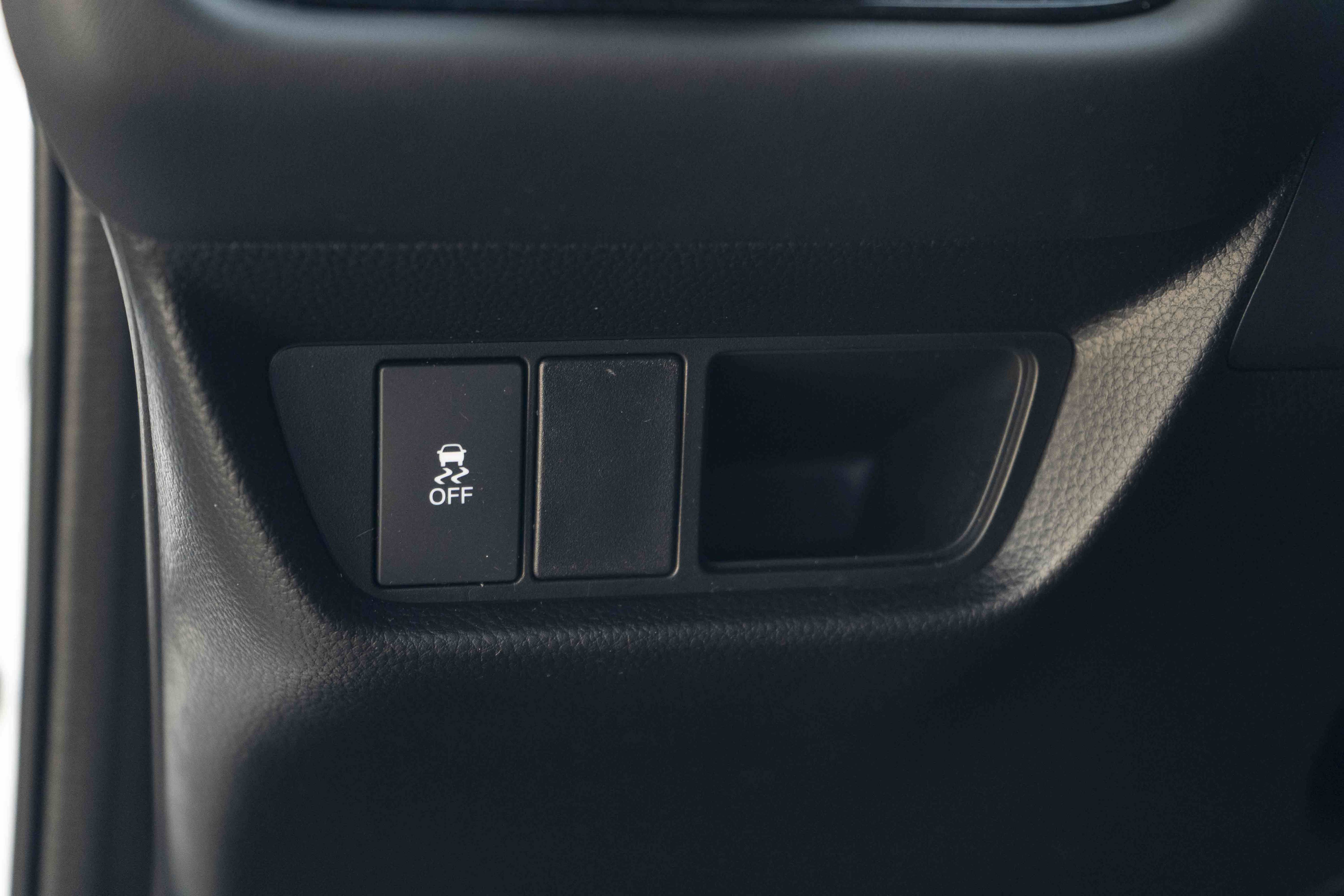 Used 2027 Honda HR-V LX image 39
