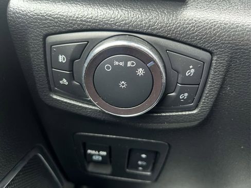 Used 2019 Ford F150 Lariat image 18