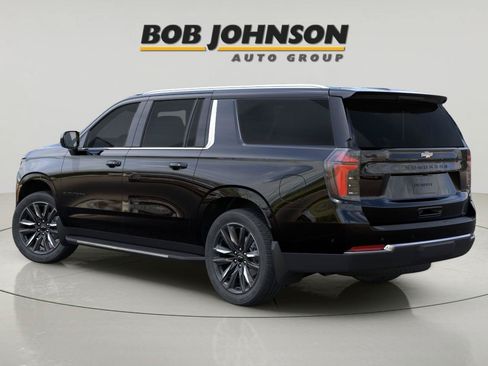 New 2026 Chevrolet Suburban LS w/ LS Custom Edition AWD/4WD image 4