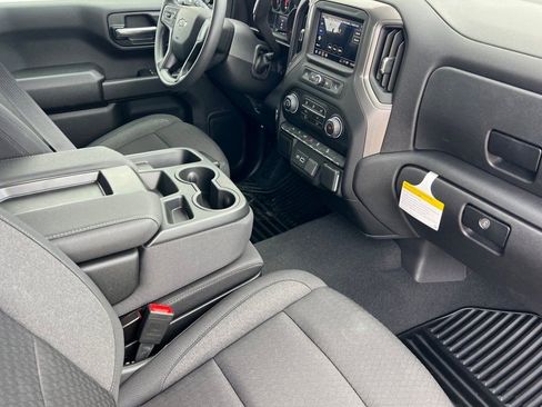 New 2026 Chevrolet Silverado 1500 Custom Trail Boss w/ Dark Appearance Package image 12