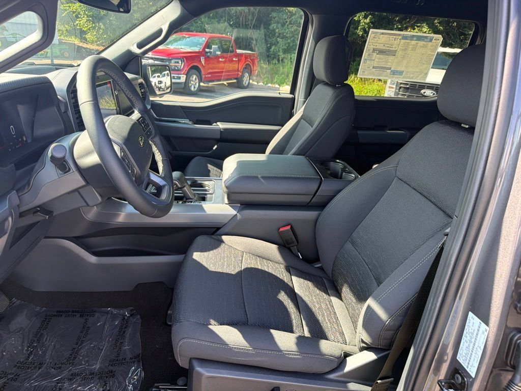 New 2026 Ford F150 XLT w/ Equipment Group 302A MID AWD/4WD image 15