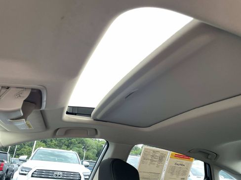 Used 2025 Honda Accord SE image 17