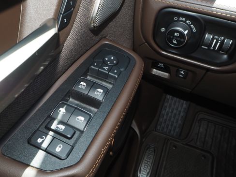 New 2025 RAM 1500 Limited image 30