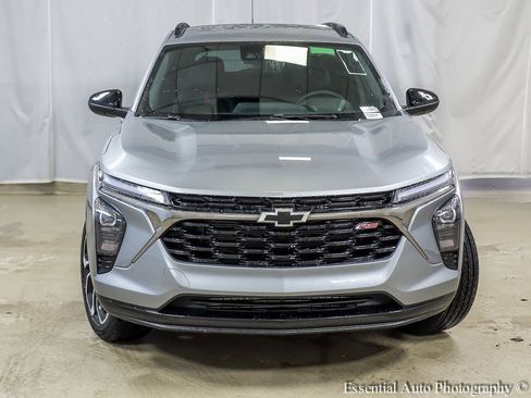 New 2026 Chevrolet Trax RS w/ Driver Confidence Package image 5