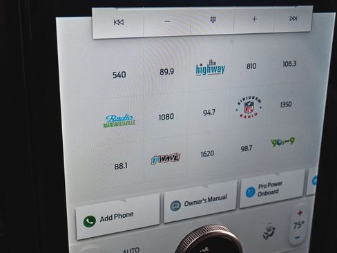 Used 2025 Ford F150 Lightning Flash image 18