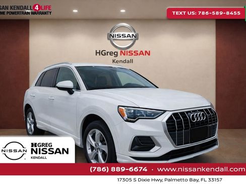 Used 2021 Audi Q3 2.0T Premium w/ Convenience Package AWD/4WD image 1