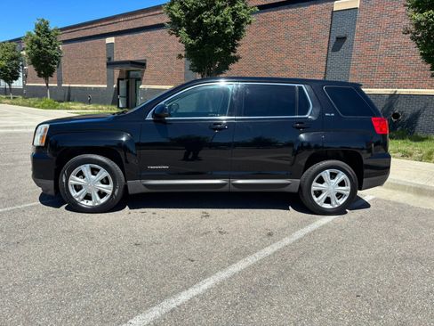 Used 2017 GMC Terrain SLE FWD image 4