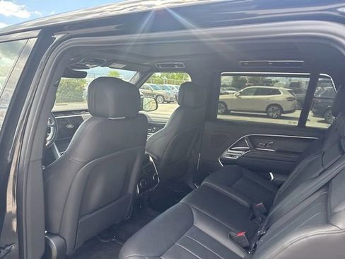 Used 2025 Land Rover Range Rover Long Wheelbase SE AWD/4WD image 14