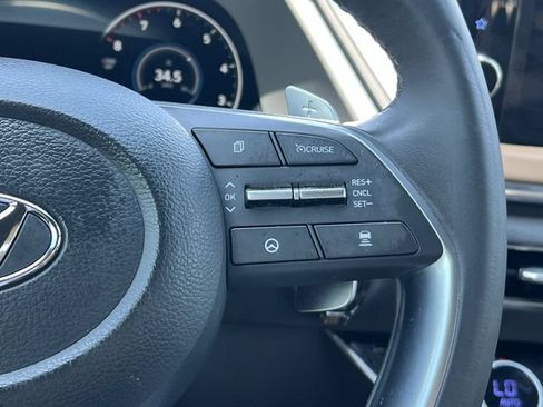Used 2023 Hyundai Sonata Limited w/ Preferred Accessory Package FWD image 30