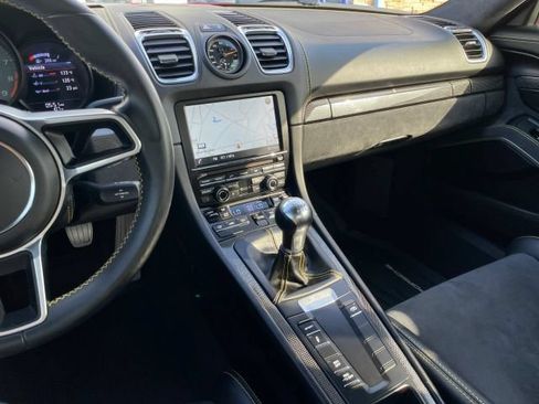 Used 2016 Porsche Cayman GT4 RWD image 29