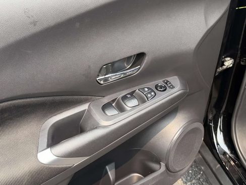 Used 2024 Nissan Kicks SV FWD image 18
