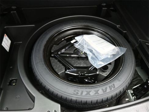 Used 2025 Chevrolet Blazer LT image 14