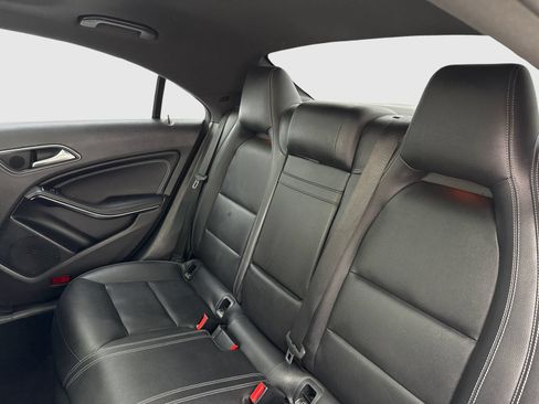 Used 2018 Mercedes-Benz CLA 250 image 37